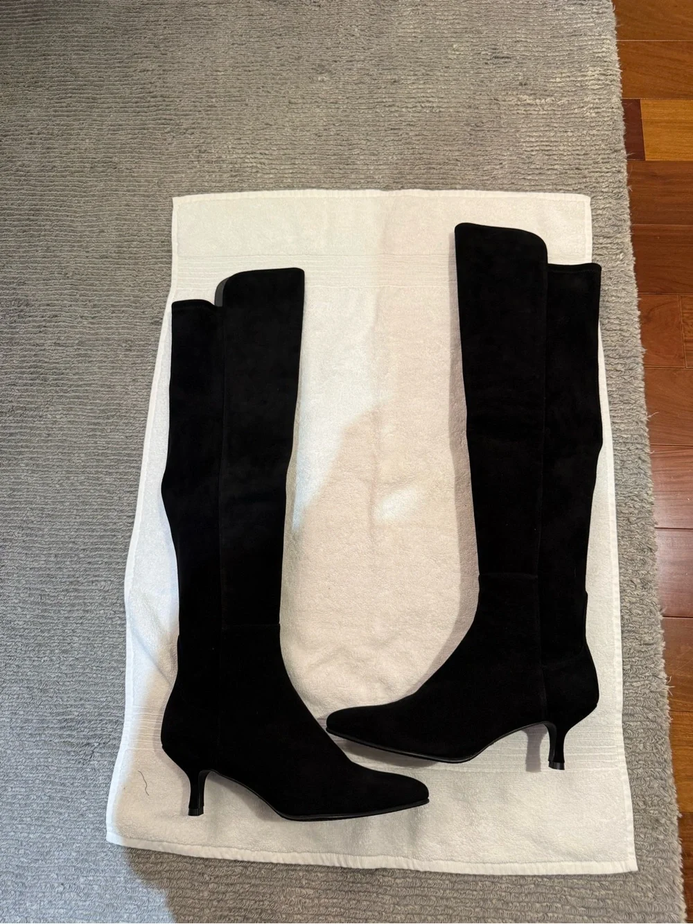 New Without Box Stuart Weitzman Black Suede Over-the-Knee Pointed Toe Boots